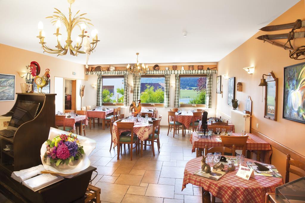 Hotel-Restaurant Le Lac Мальбюисон Экстерьер фото